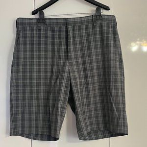 Tiger Woods Collection Golf Shorts Size36